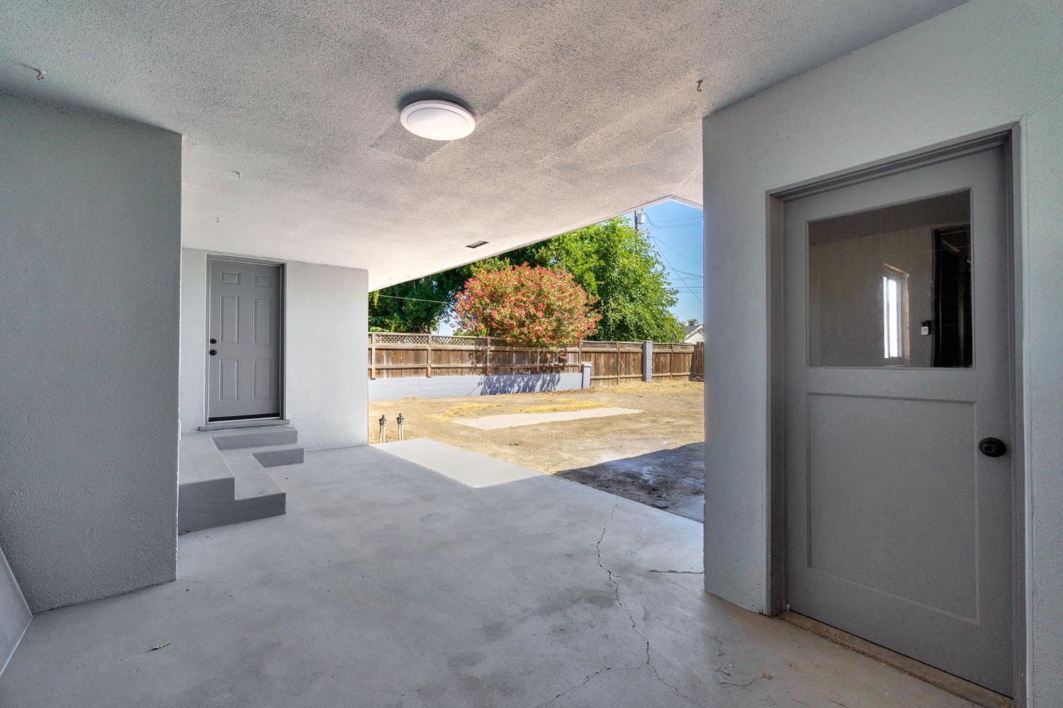 1463 P St, Firebaugh, CA 93622