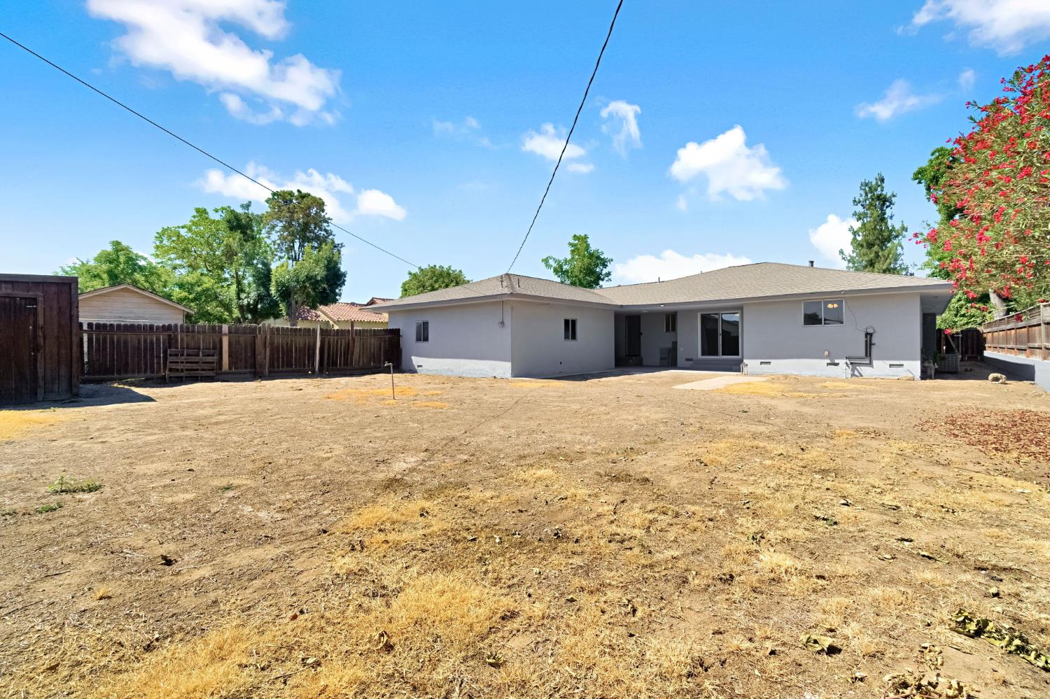 1463 P St, Firebaugh, CA 93622