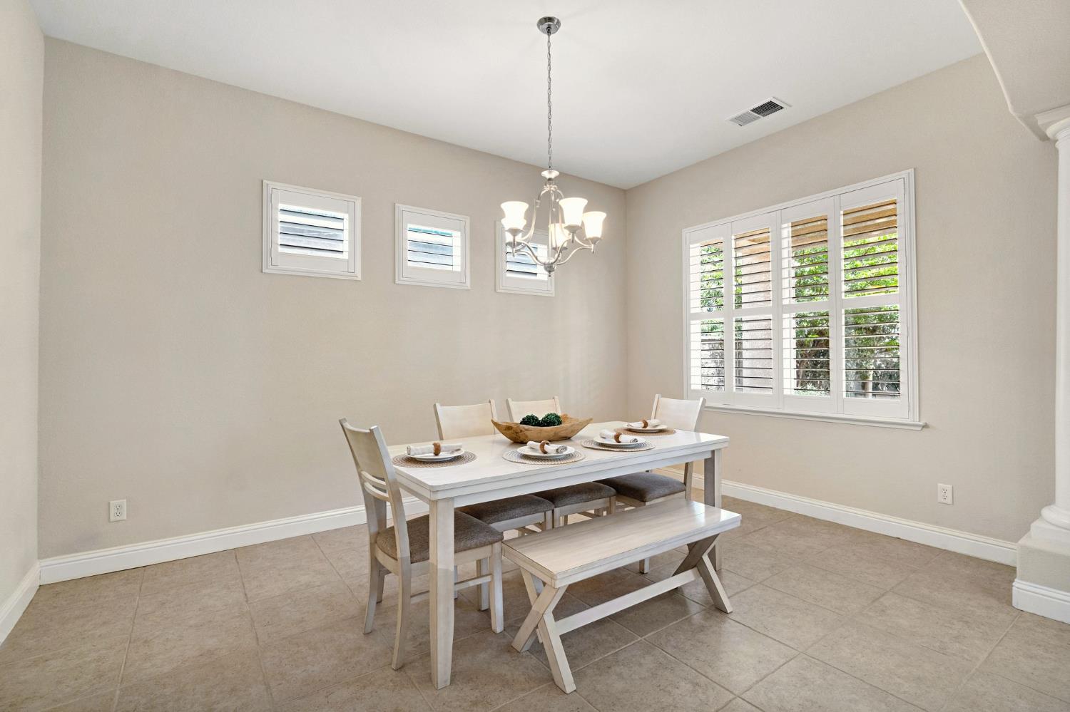 2934 E Salem Ave, Fresno, CA 93720