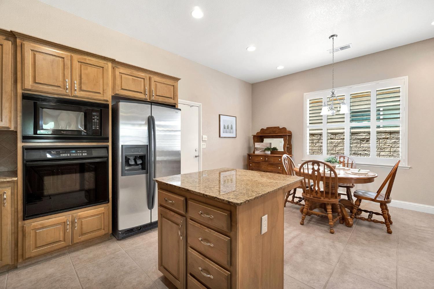 2934 E Salem Ave, Fresno, CA 93720