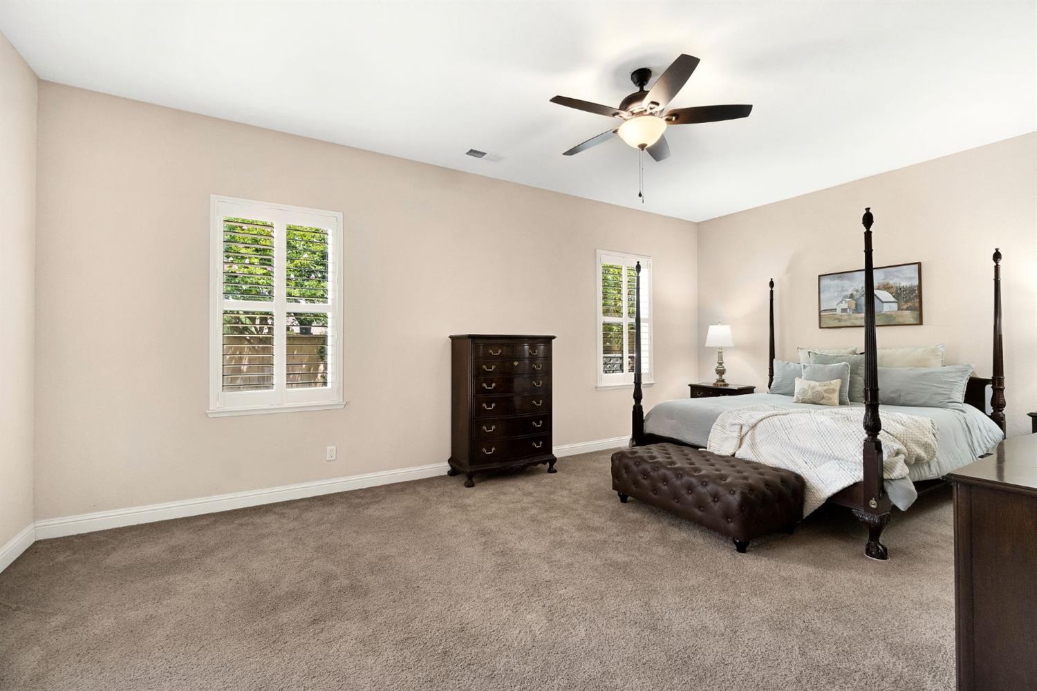 2934 E Salem Ave, Fresno, CA 93720