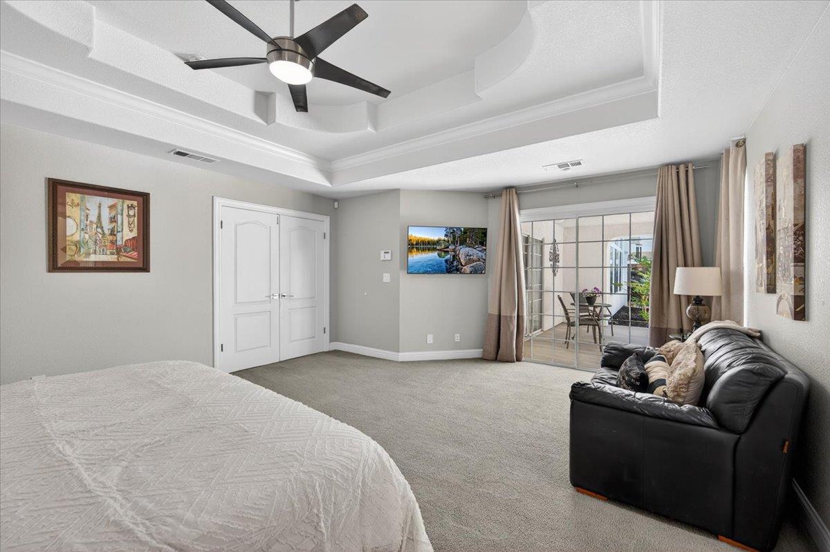 1306 E Valley Forge Dr, Fresno, CA 93720