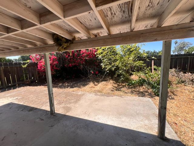 1152 E Drummond Ave, Fresno, CA 93706