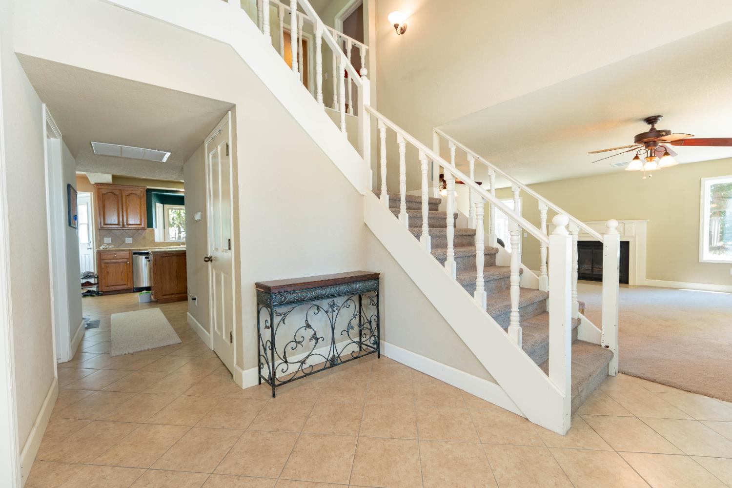 1150 E Hanford Armona Rd, Lemoore, CA 93245