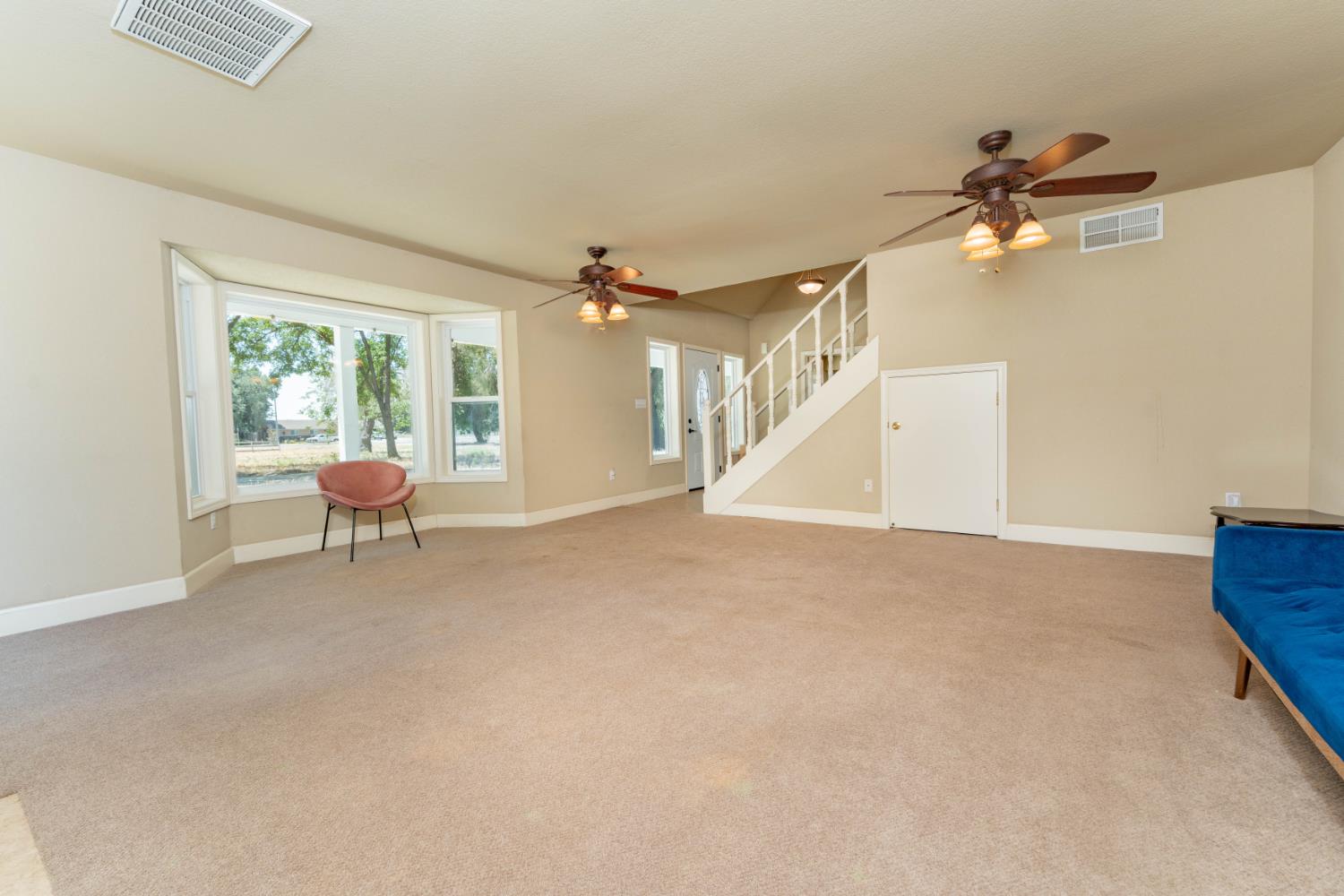 1150 E Hanford Armona Rd, Lemoore, CA 93245