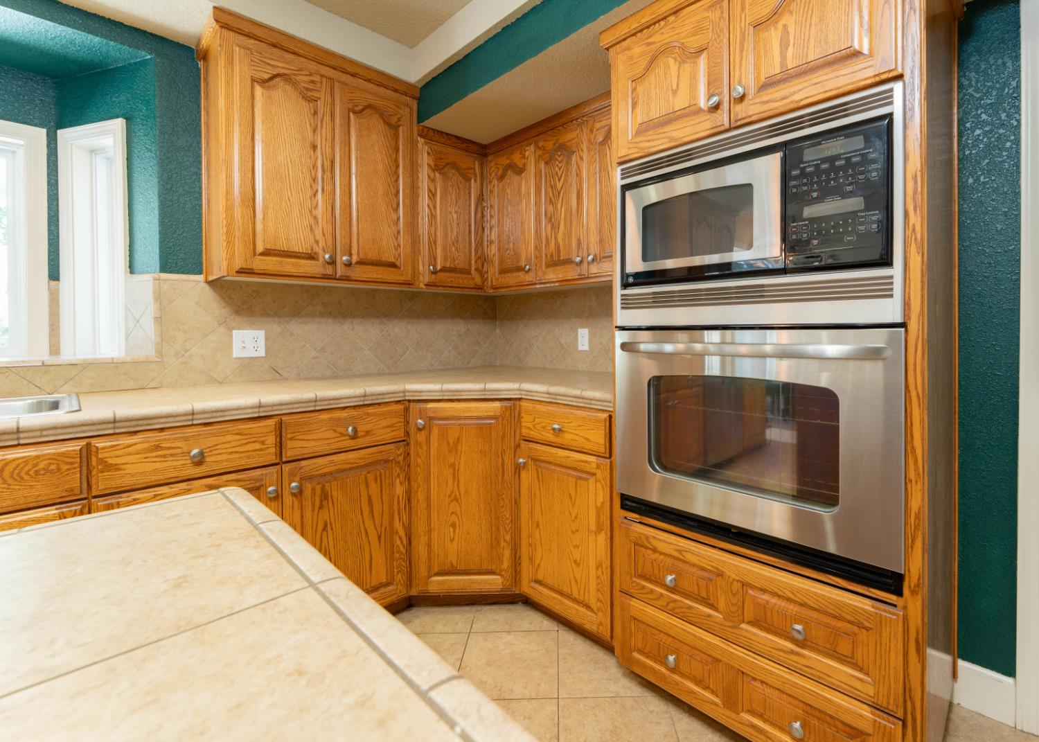 1150 E Hanford Armona Rd, Lemoore, CA 93245