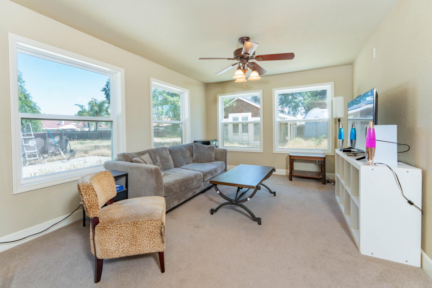 1150 E Hanford Armona Rd, Lemoore, CA 93245