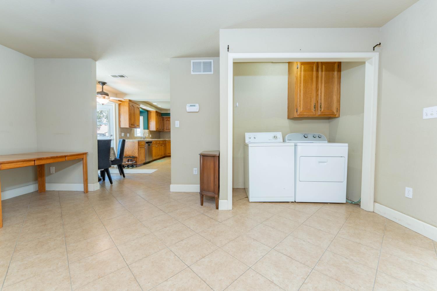1150 E Hanford Armona Rd, Lemoore, CA 93245