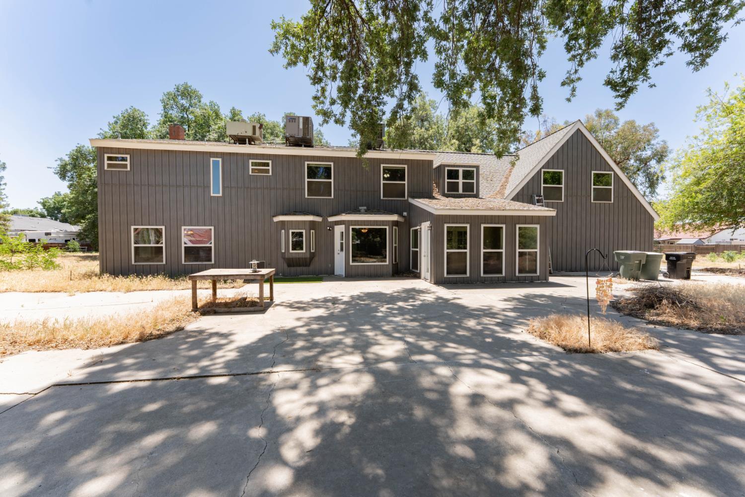 1150 E Hanford Armona Rd, Lemoore, CA 93245