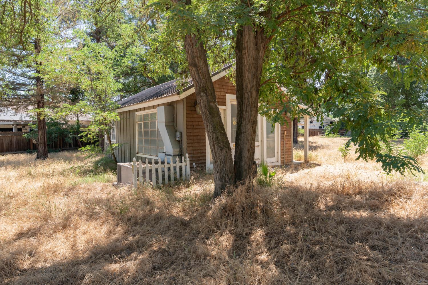 1150 E Hanford Armona Rd, Lemoore, CA 93245