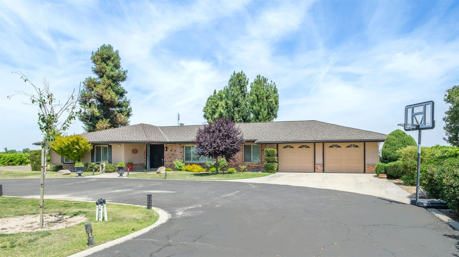 11378 E Dinuba, Selma, CA 93662