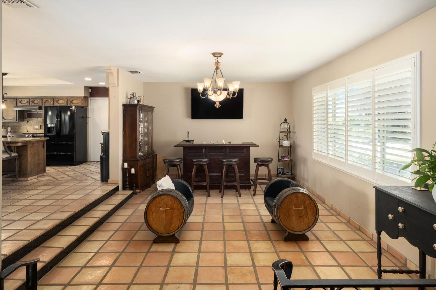 11378 E Dinuba, Selma, CA 93662