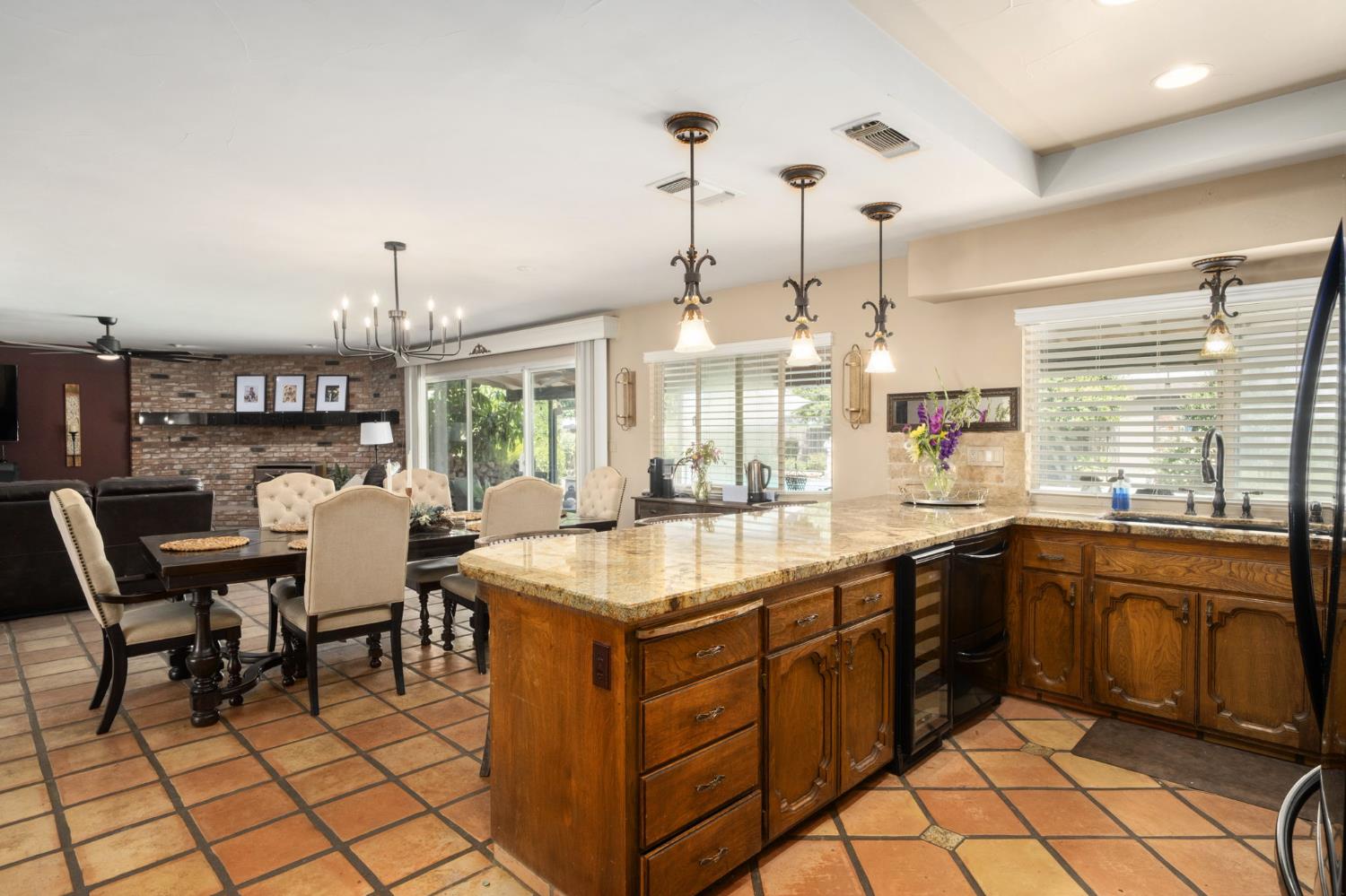 11378 E Dinuba, Selma, CA 93662