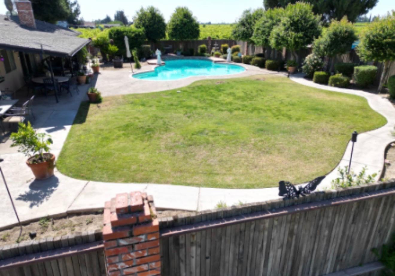 11378 E Dinuba, Selma, CA 93662