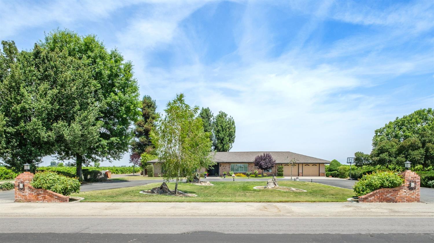 11378 E Dinuba, Selma, CA 93662