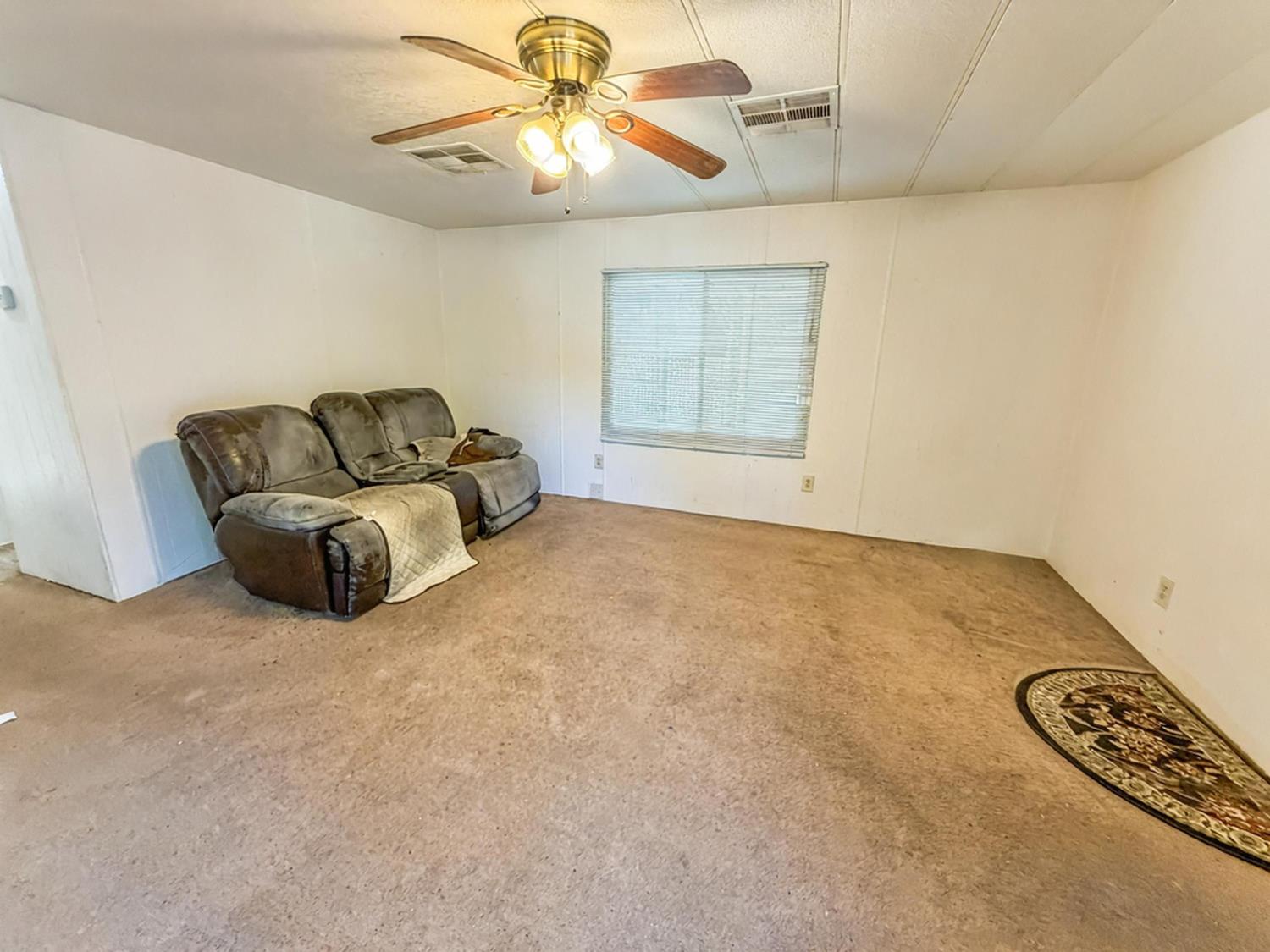 39678 Road 425B #SPC 2, Oakhurst, CA 93644