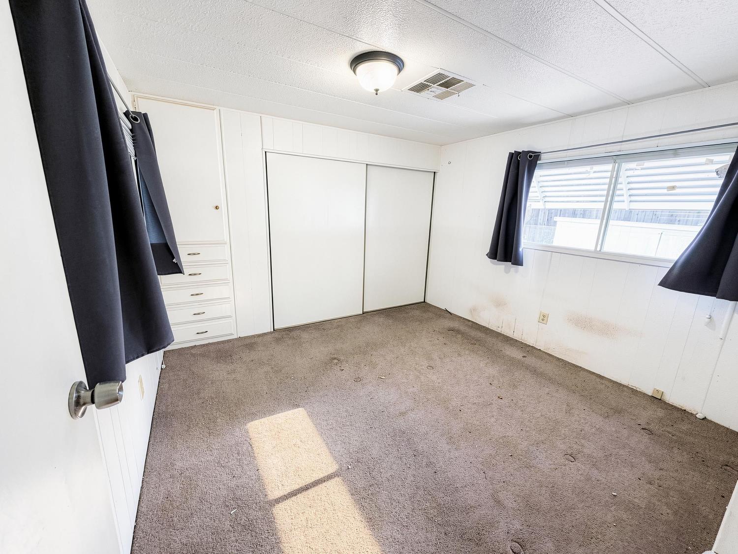 39678 Road 425B #SPC 2, Oakhurst, CA 93644