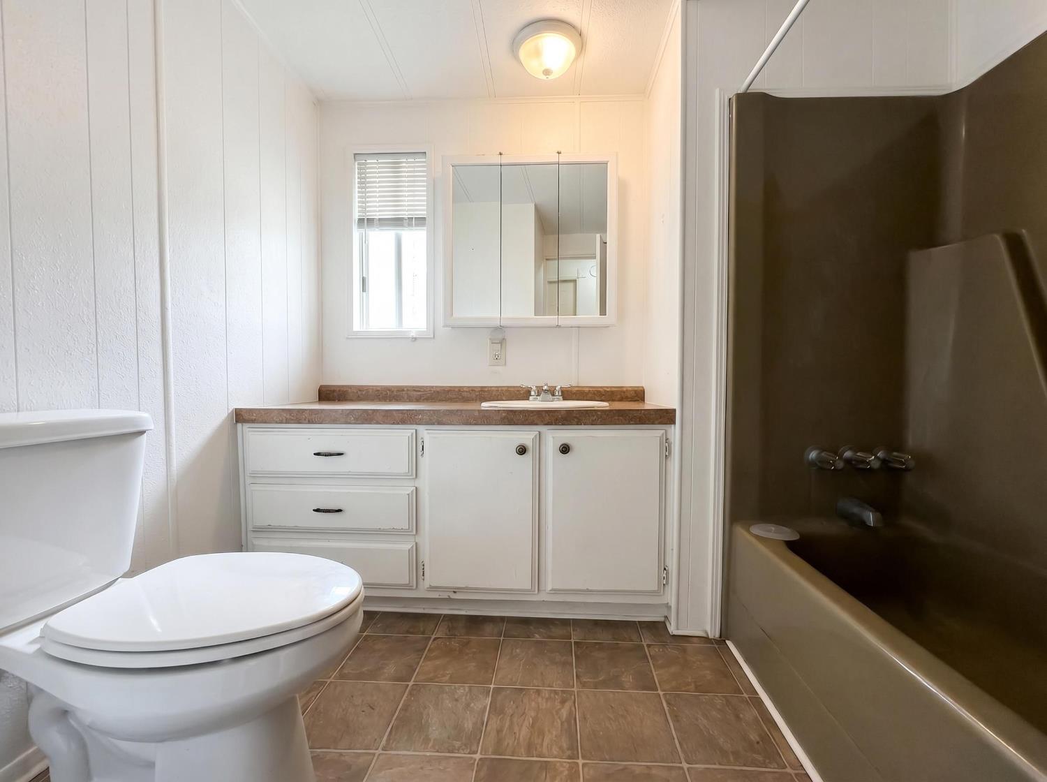 39678 Road 425B #SPC 2, Oakhurst, CA 93644