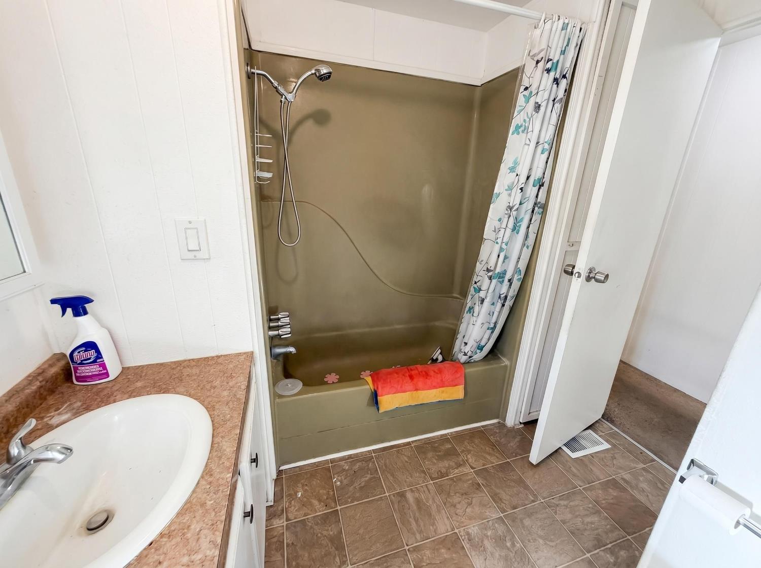 39678 Road 425B #SPC 2, Oakhurst, CA 93644