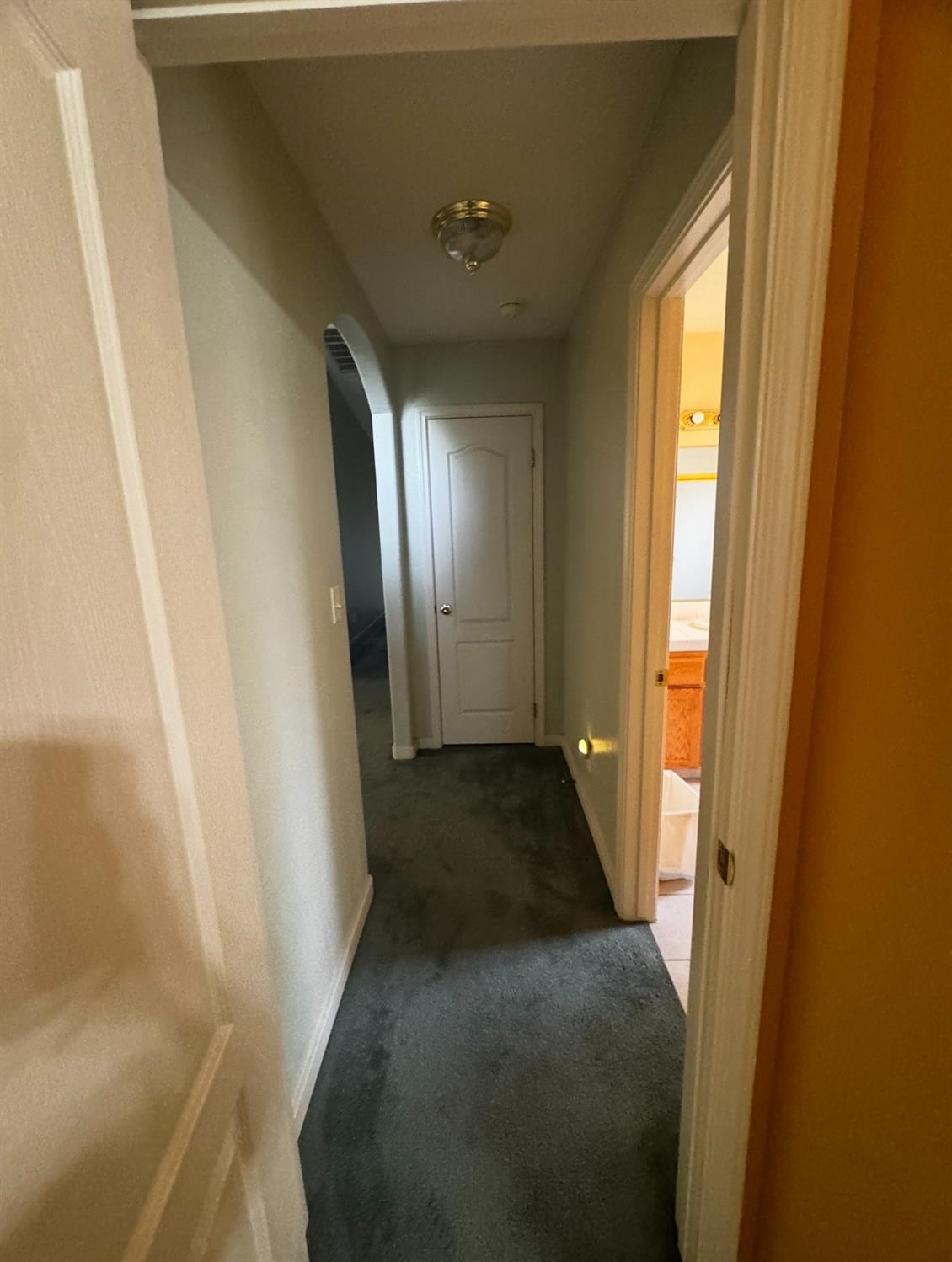 876 Royal Dr, Madera, CA 93637
