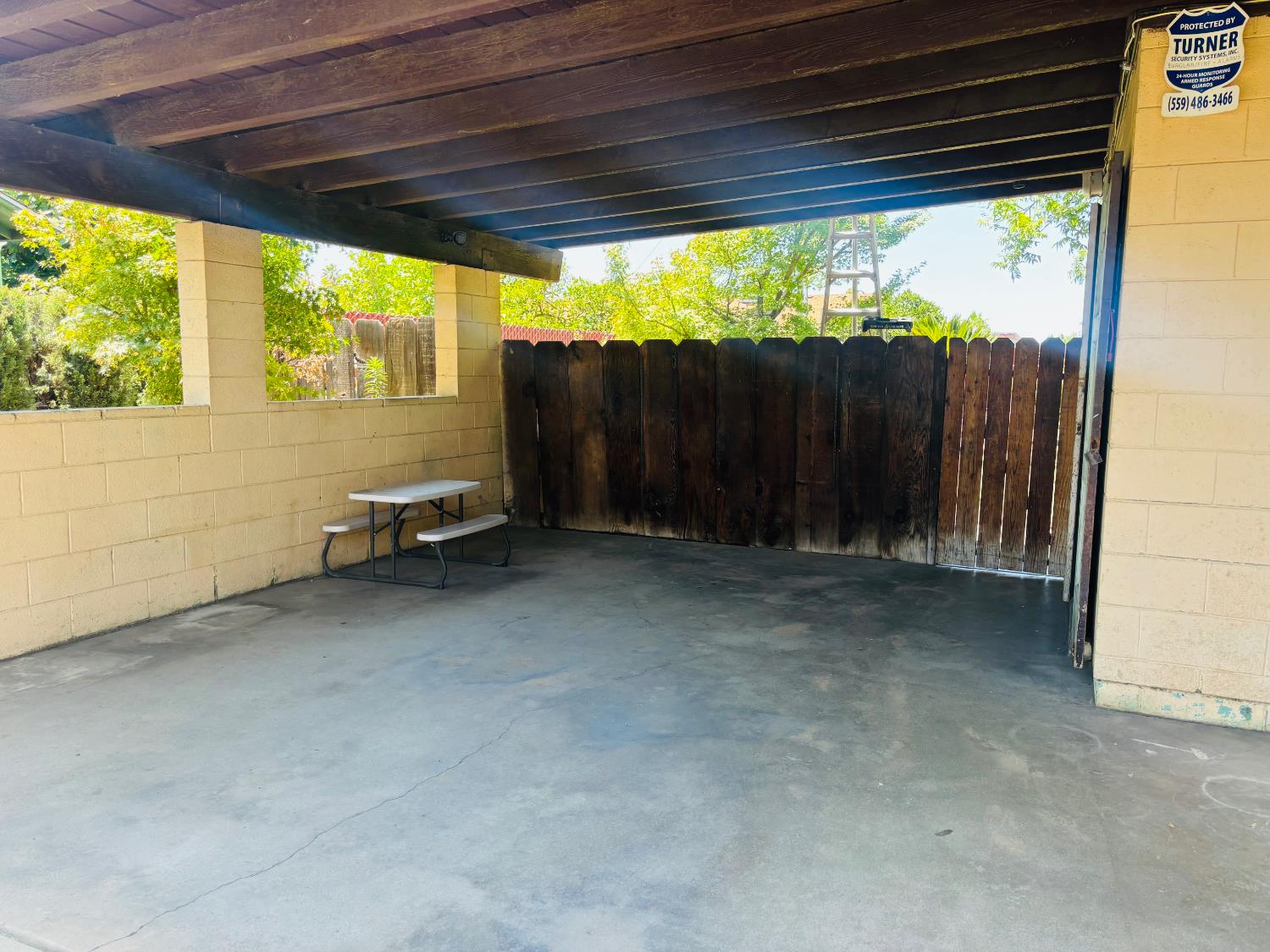 1153 N Pecan Ave, Reedley, CA 93654