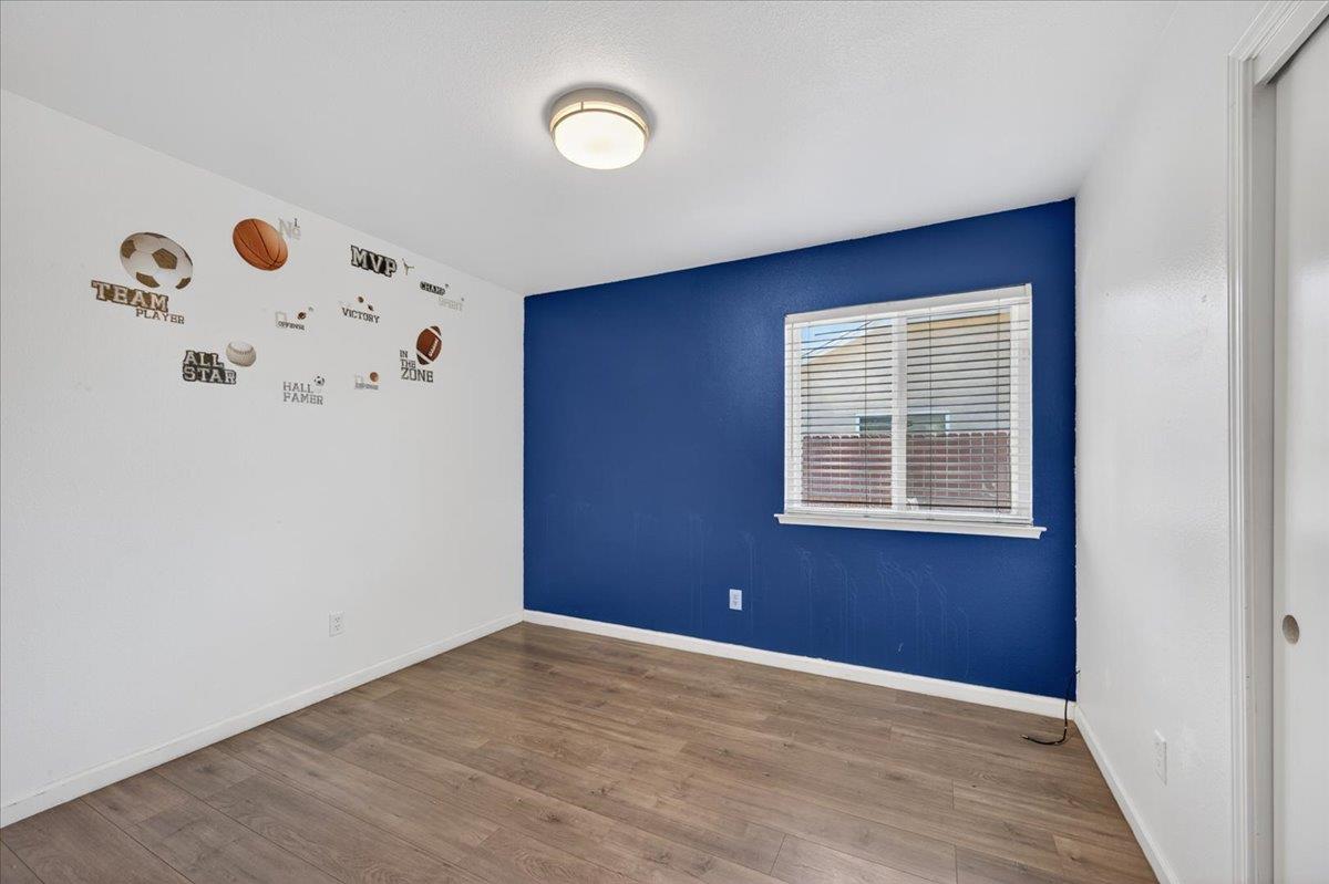 2437 N Tracy Ave, Fresno, CA 93722