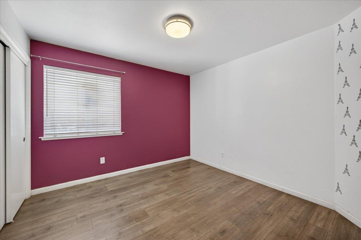 2437 N Tracy Ave, Fresno, CA 93722