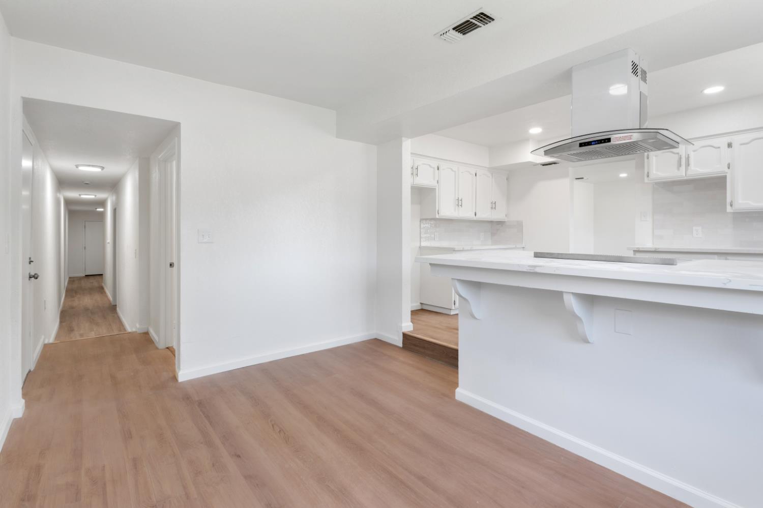 1105 Hoag Ave, Sanger, CA 93657