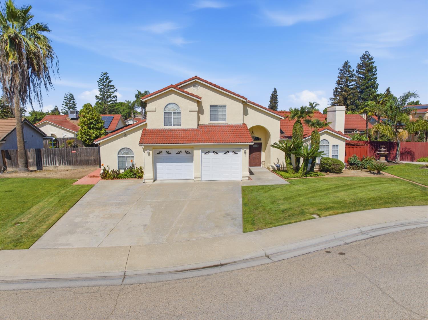 3055 Love St, Selma, CA 93662
