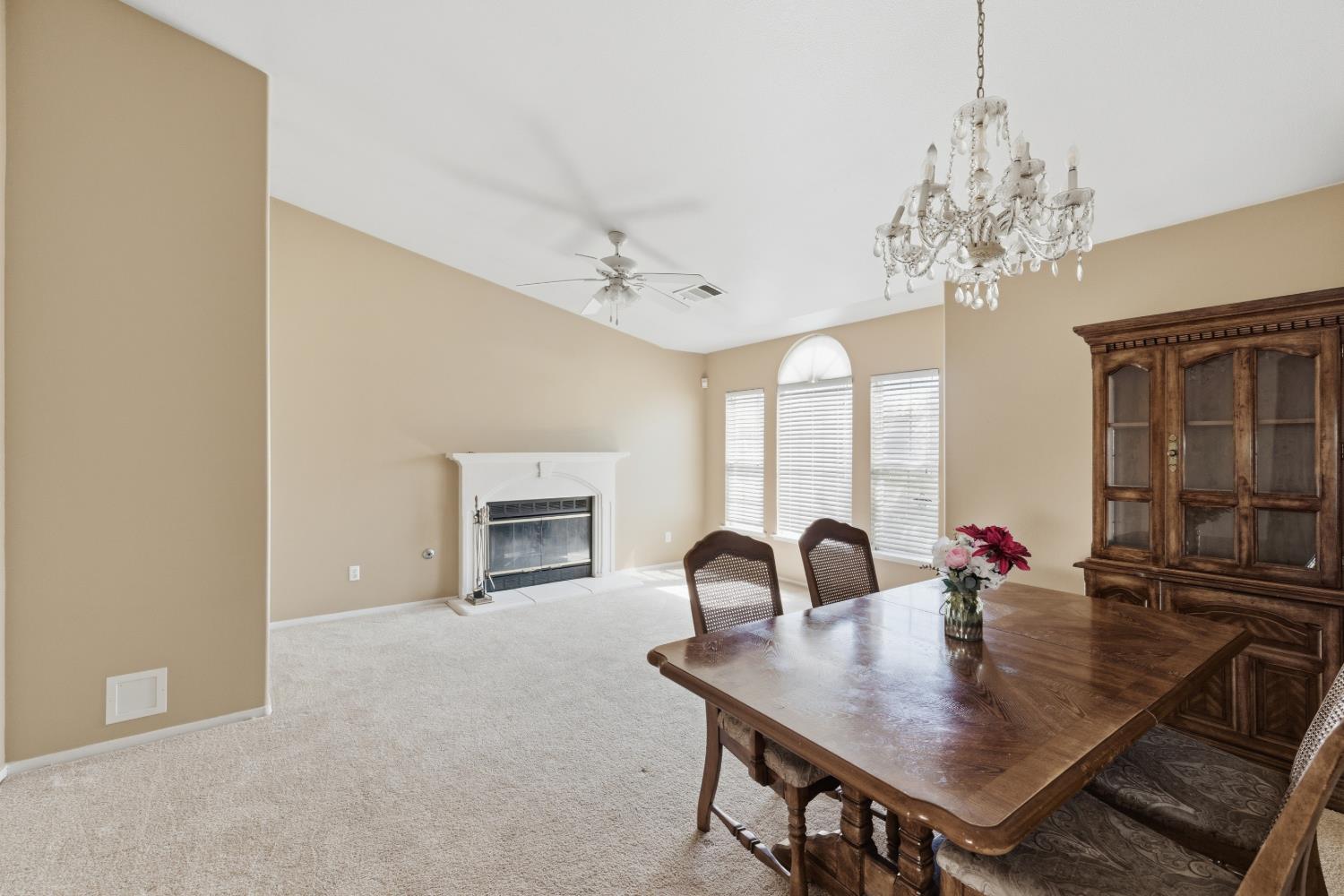3055 Love St, Selma, CA 93662