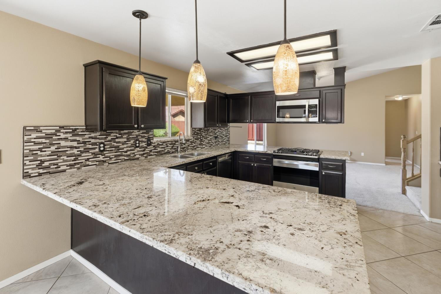 3055 Love St, Selma, CA 93662