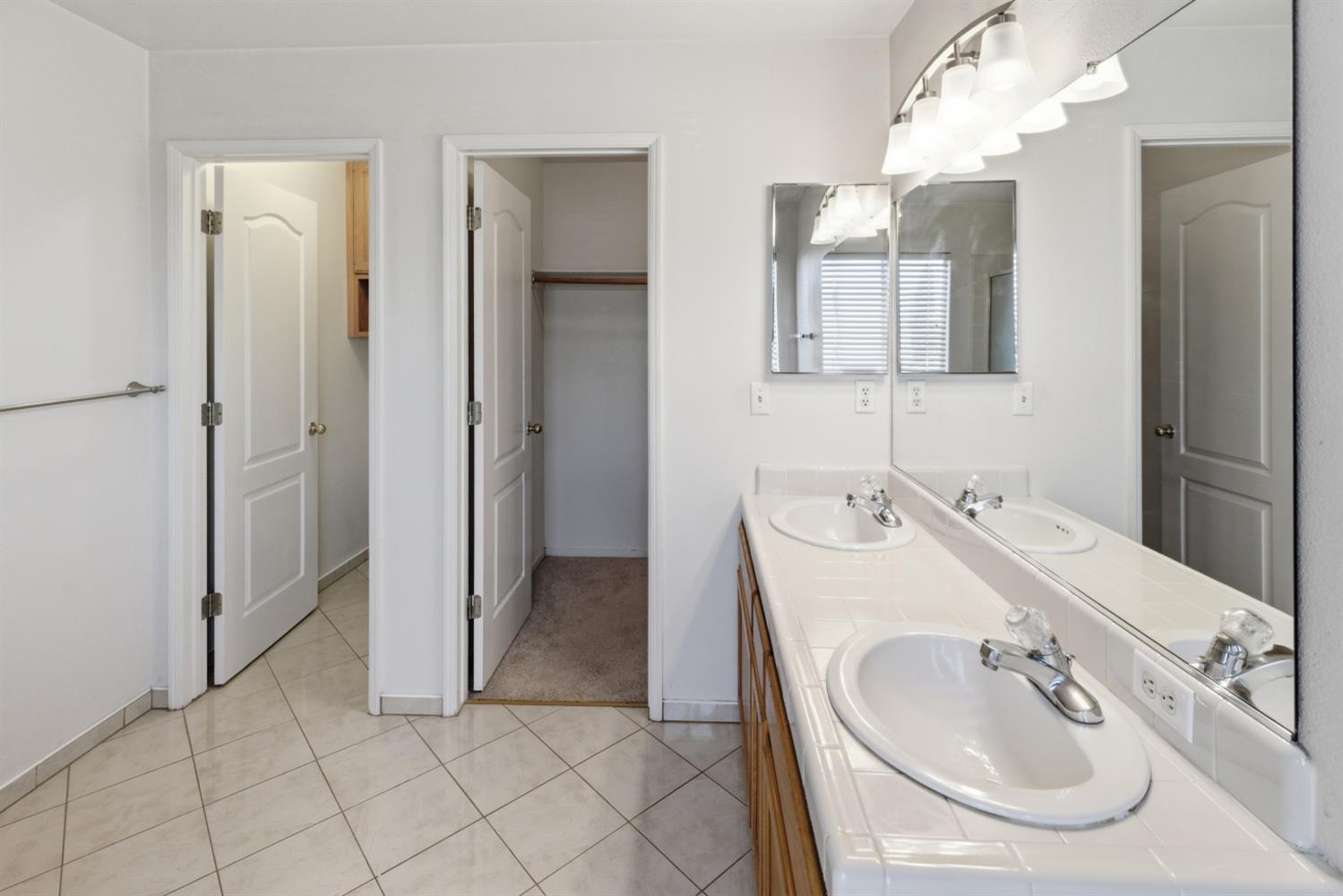 3055 Love St, Selma, CA 93662