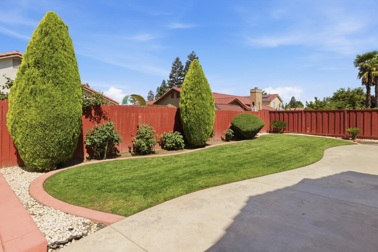 3055 Love St, Selma, CA 93662