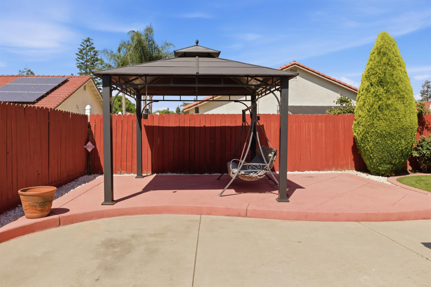 3055 Love St, Selma, CA 93662