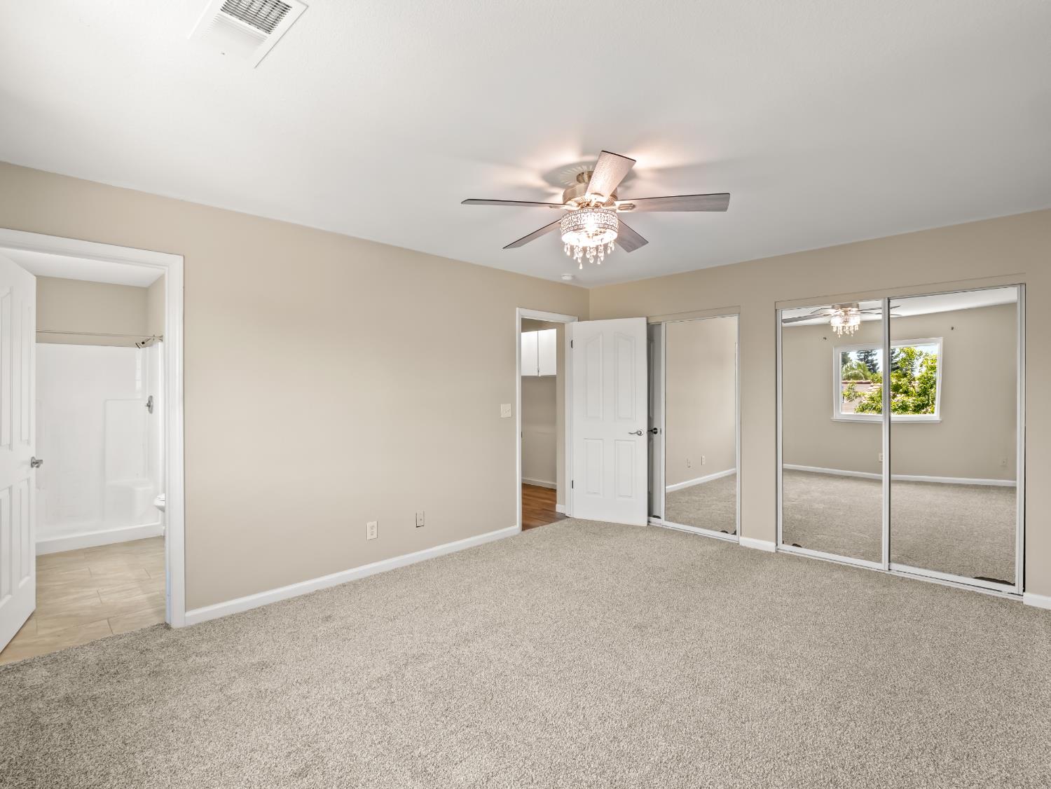 5569 W Stuart, Fresno, CA 93722