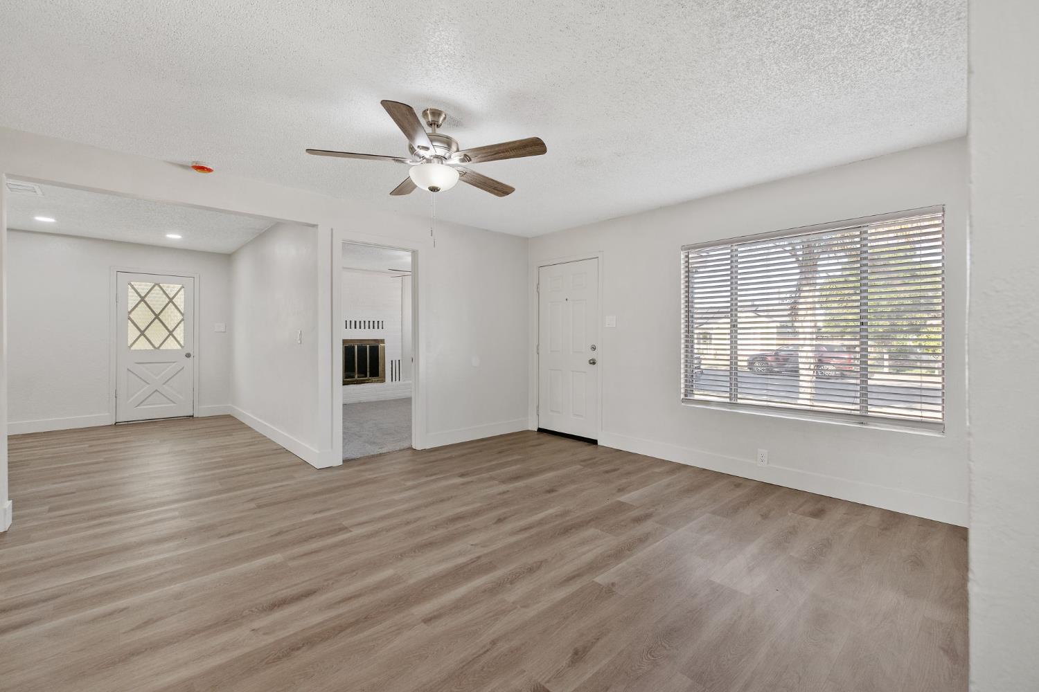 217 N Lincoln St, Coalinga, CA 93210