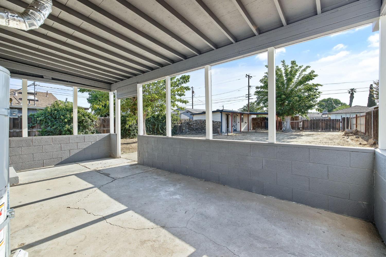 217 N Lincoln St, Coalinga, CA 93210