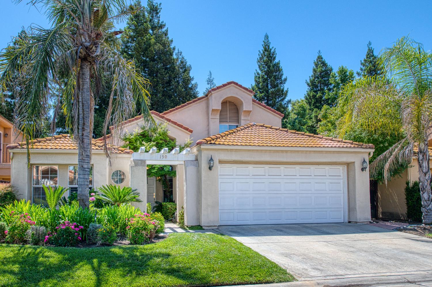 645 E Champlain Dr #150, Fresno, CA 93730