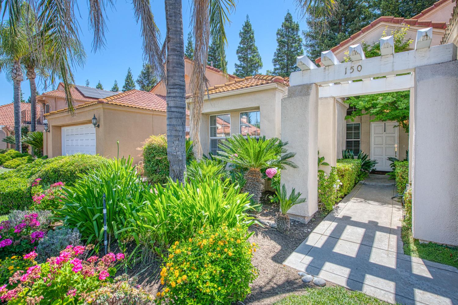 645 E Champlain Dr #150, Fresno, CA 93730