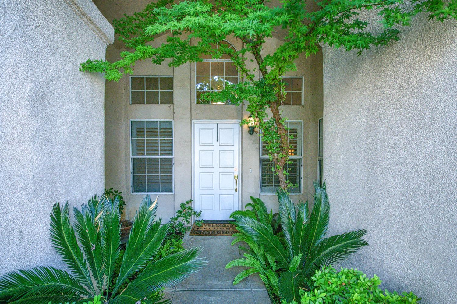 645 E Champlain Dr #150, Fresno, CA 93730