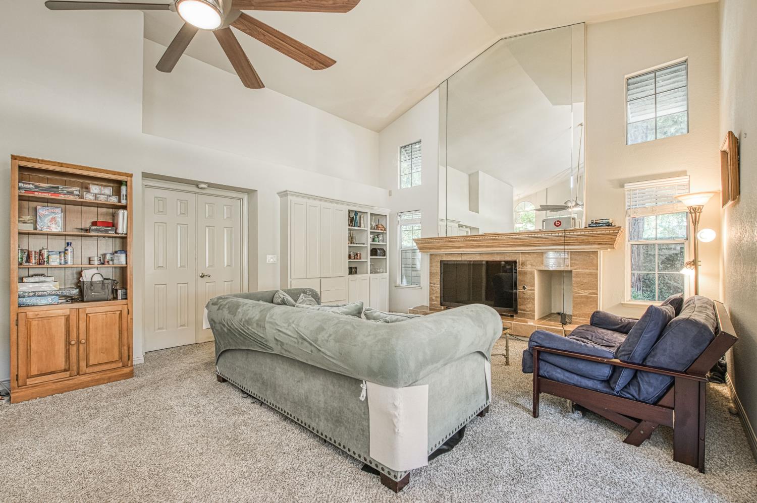 645 E Champlain Dr #150, Fresno, CA 93730