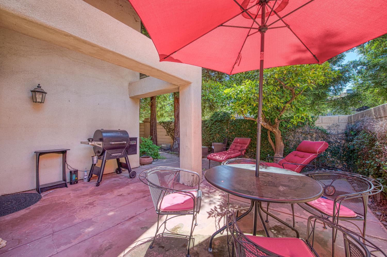 645 E Champlain Dr #150, Fresno, CA 93730