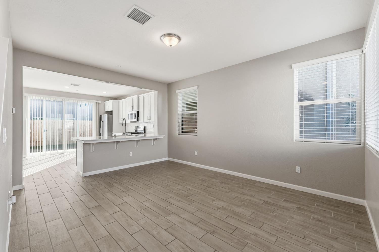1116 Elevations Way W, Madera, CA 93636