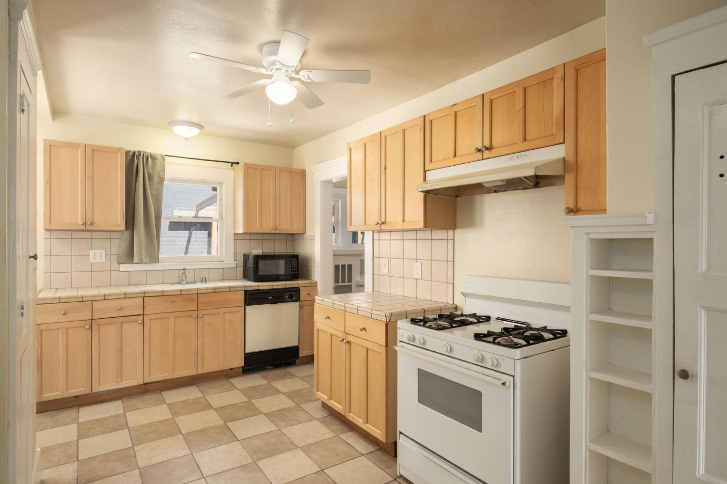 114 W Olive, Fresno, CA 93728