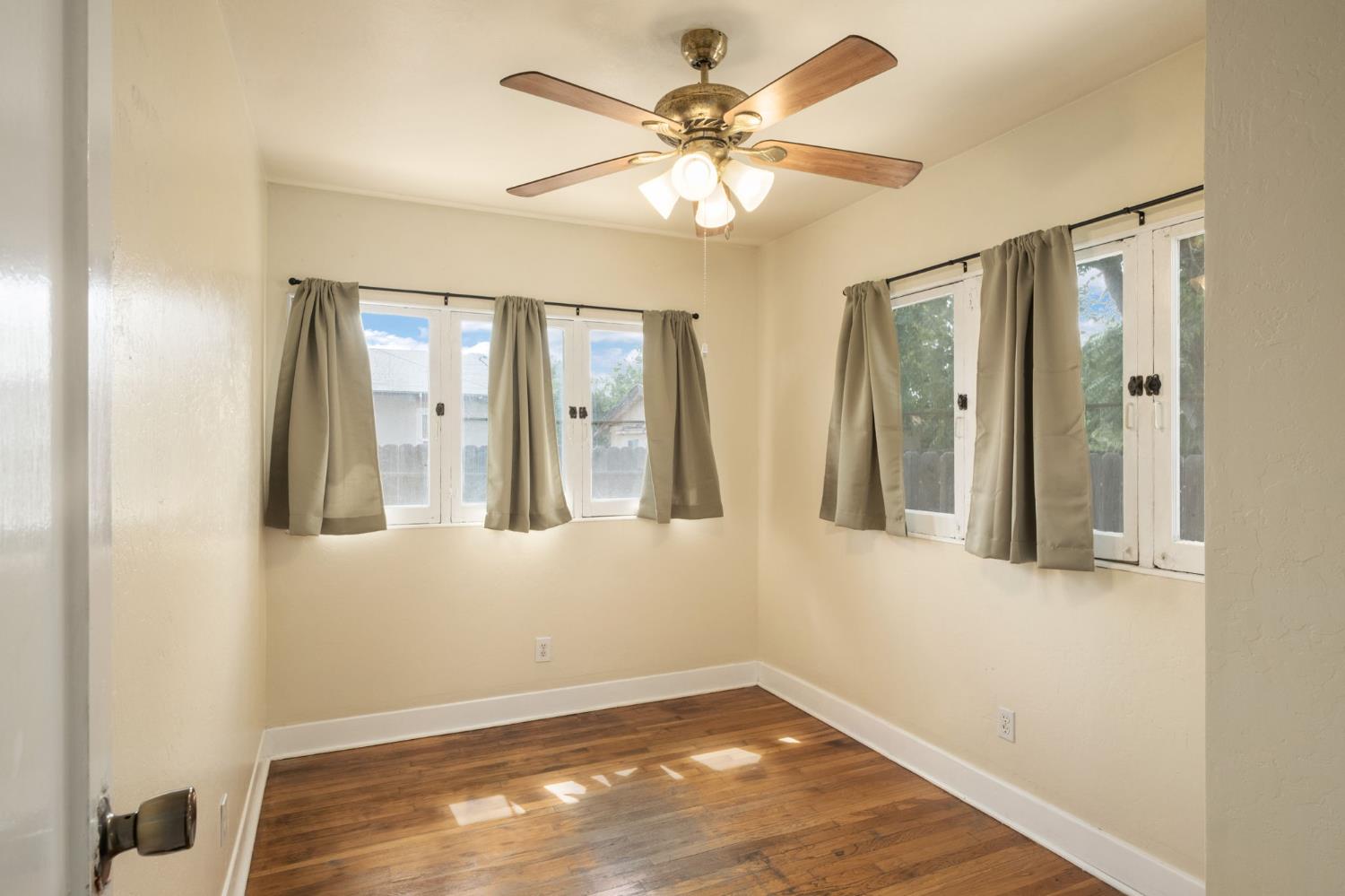 114 W Olive, Fresno, CA 93728