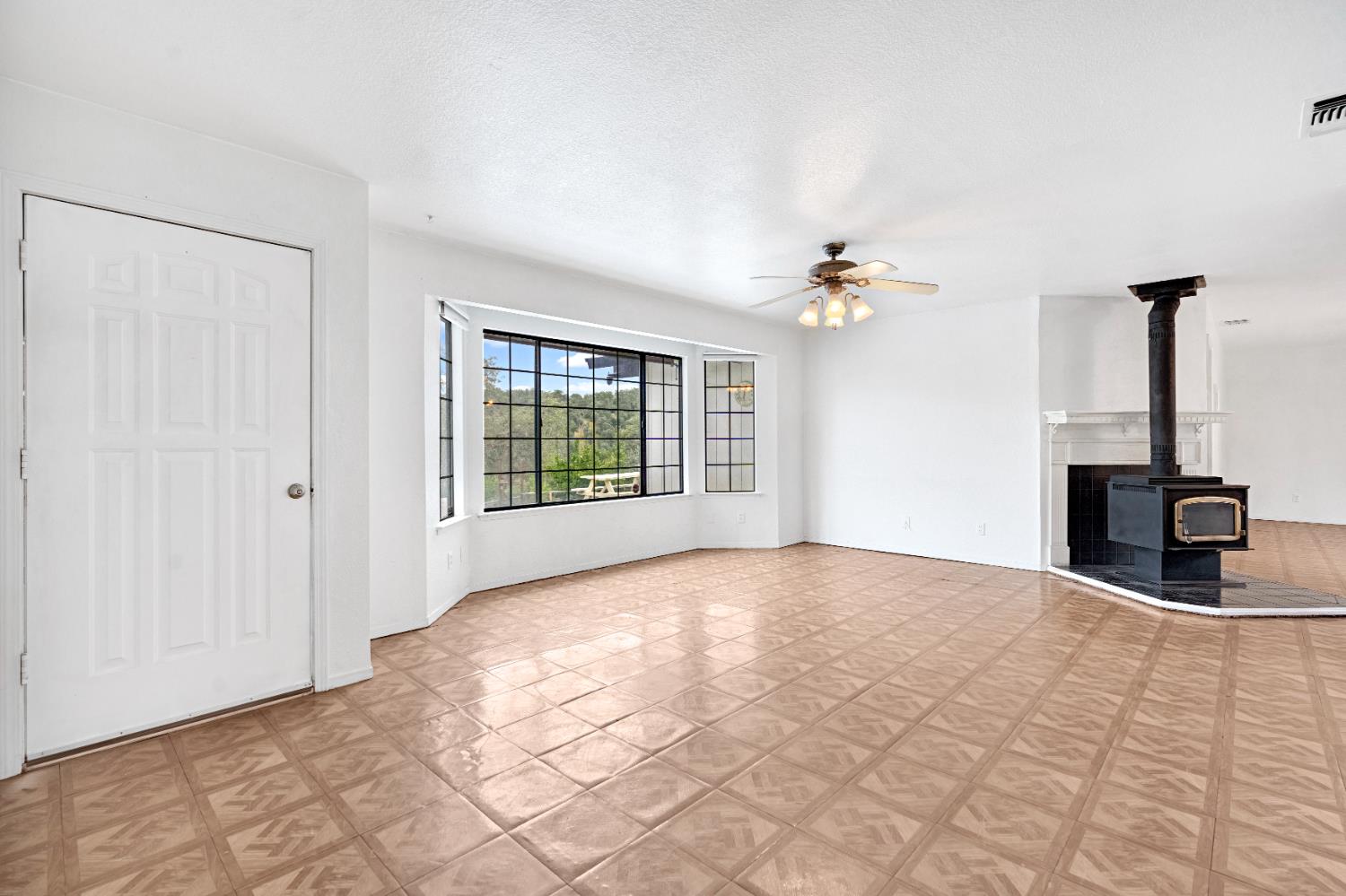 29668 Seminole Rd, Tollhouse, CA 93667