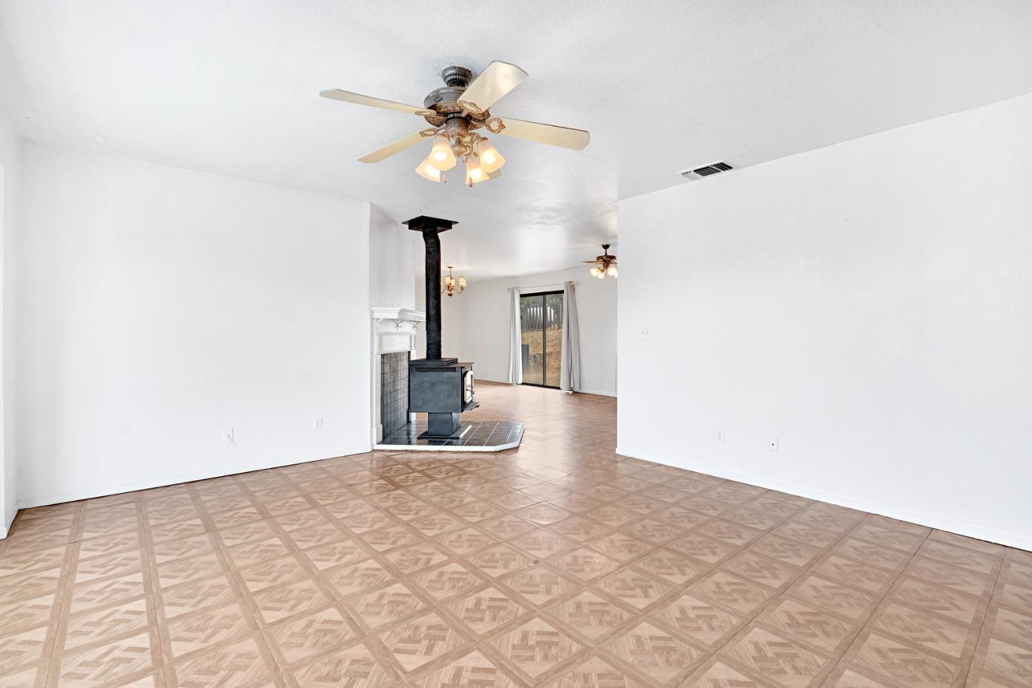 29668 Seminole Rd, Tollhouse, CA 93667