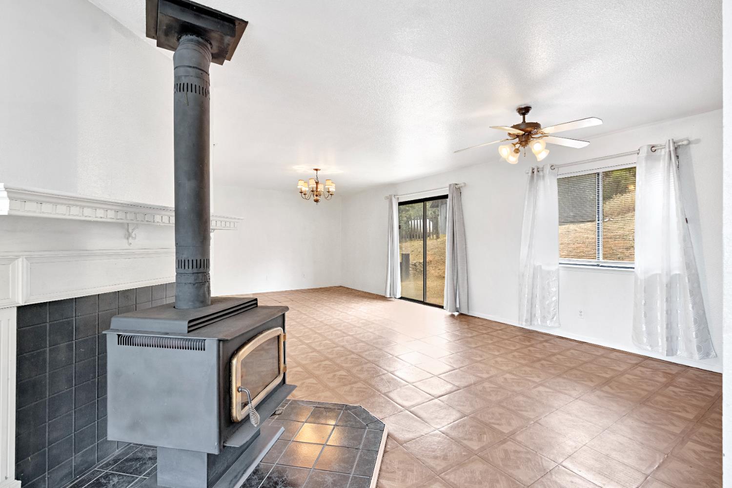 29668 Seminole Rd, Tollhouse, CA 93667