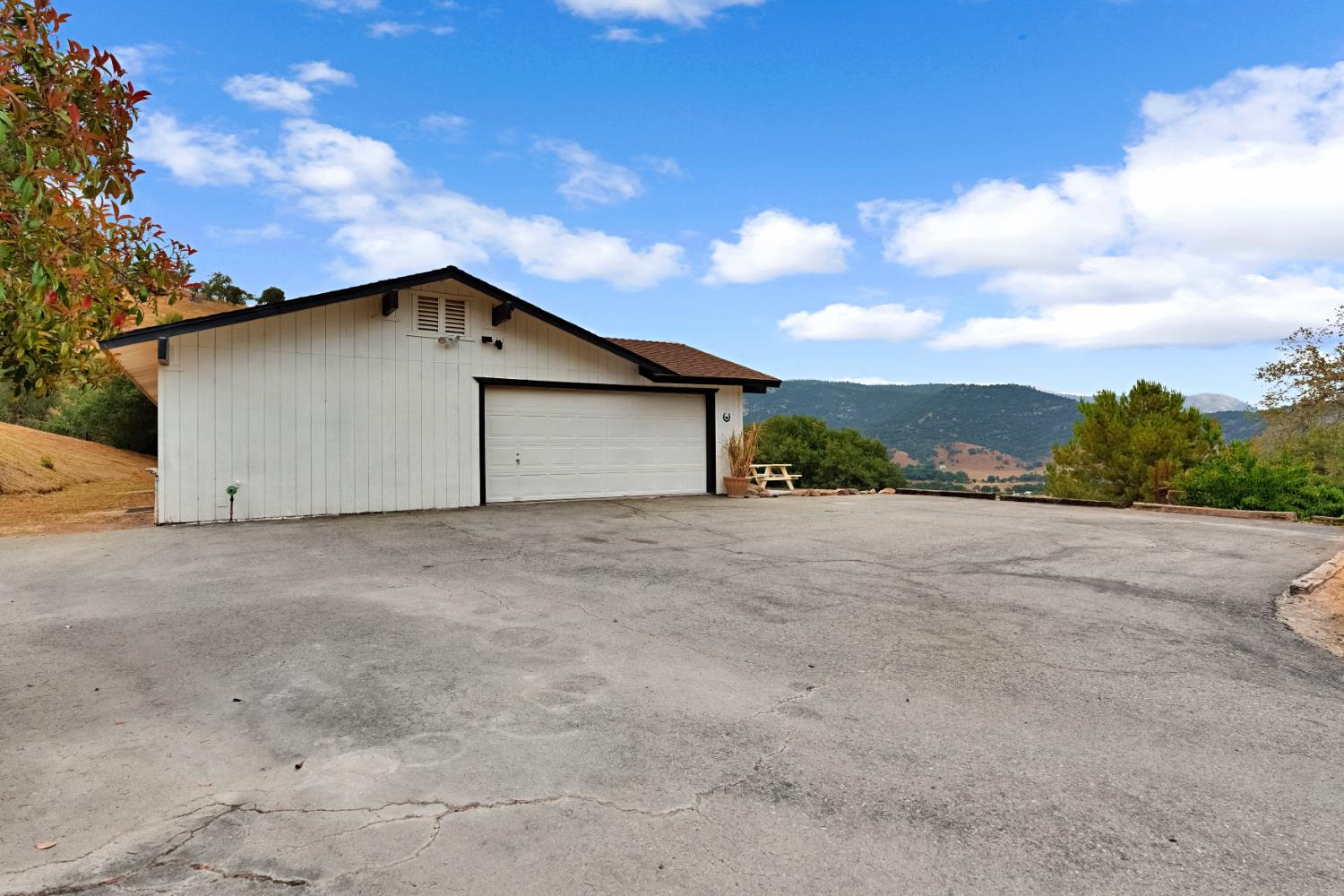 29668 Seminole Rd, Tollhouse, CA 93667
