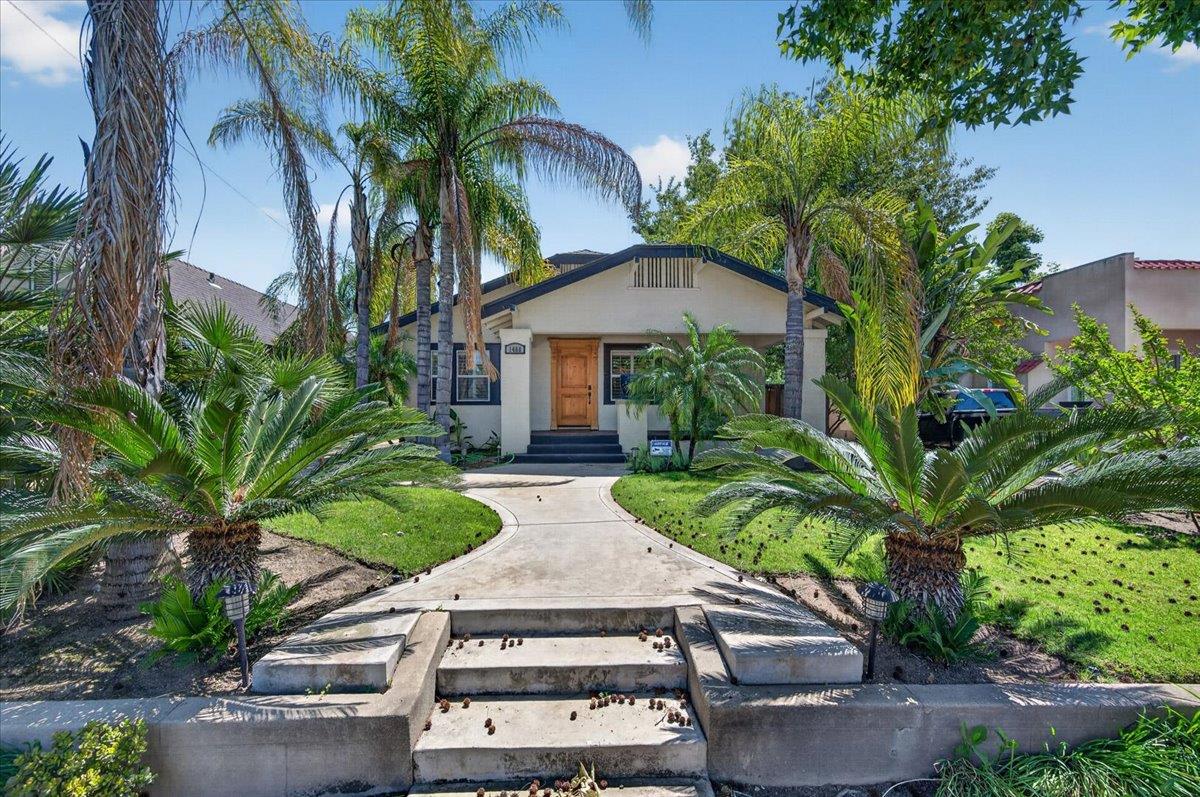 1468 N Poplar Ave, Fresno, CA 93728
